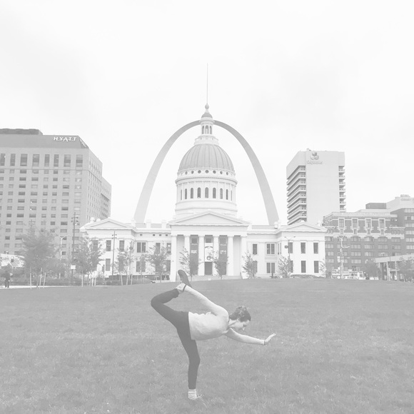 Meet your Posher, Sarah - Picture 4 of 8